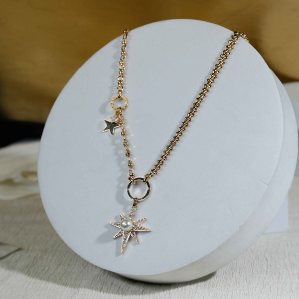 Star and Pearl Pendant Necklace
